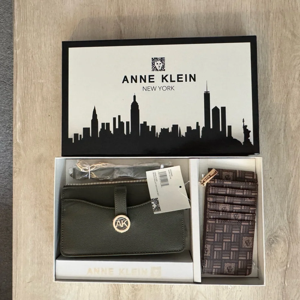 Anne Klein Olive and Brown Wallet and Cardholder Set